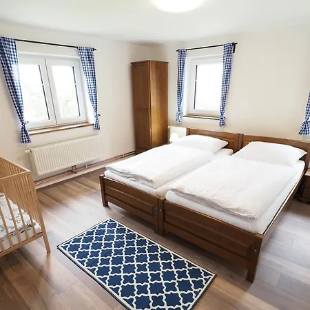 Tatil Evi U Tri Cest Krásná Lípa